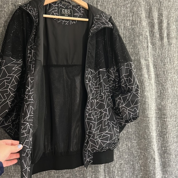 Windbreaker, Geometric pattern - Picture 7 of 8